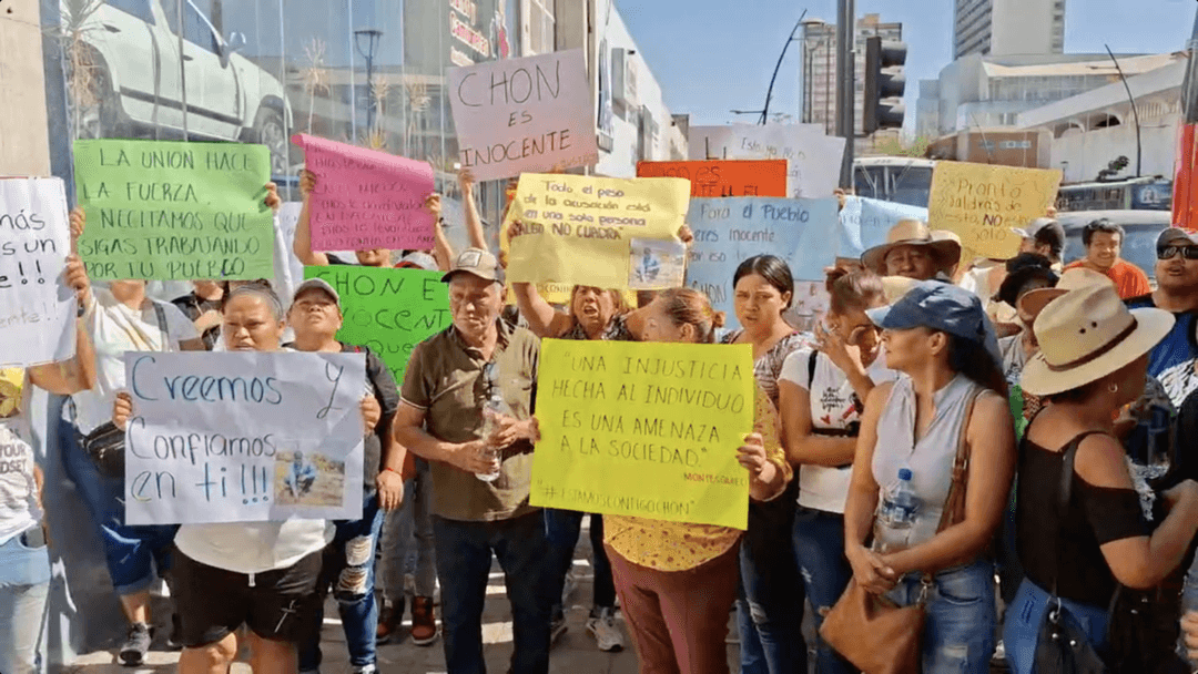 Teuchitlán: Habitantes se manifiestan y exigen la libertad de alcalde