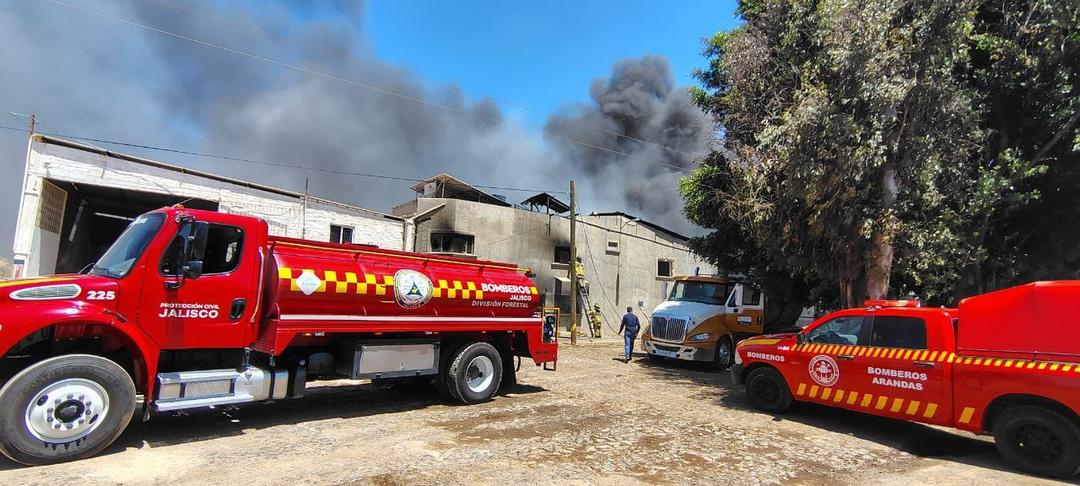 Atotonilco: Fuerte incendio deja un fallecido y otro herido