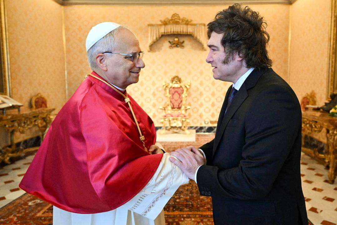 Papa León XIV recibe a Javier Milei en El Vaticano