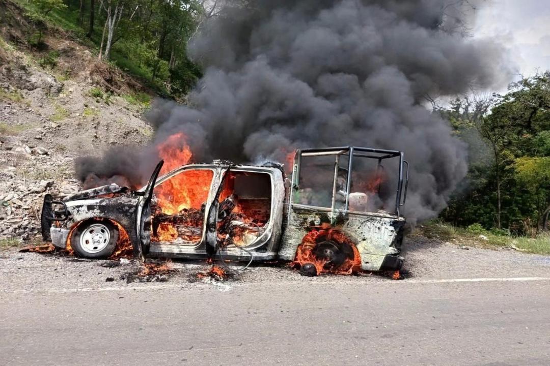 Chiapas: Mueren 5 policías calcinados en emboscada
