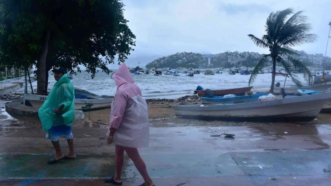 Erick toca tierra en Oaxaca como categoría 3