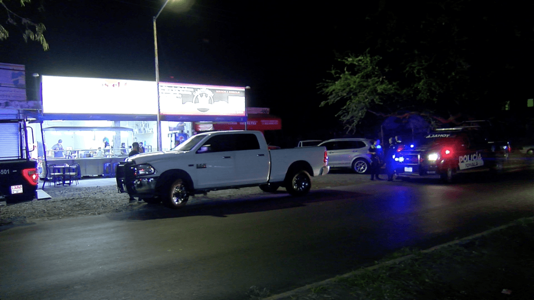 Tonalá: Asaltan a policía estatal mientras cenaba tacos