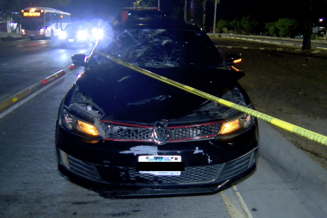 Guadalajara: Atropella a dos mujeres en carriles de Mi Macro; una murió