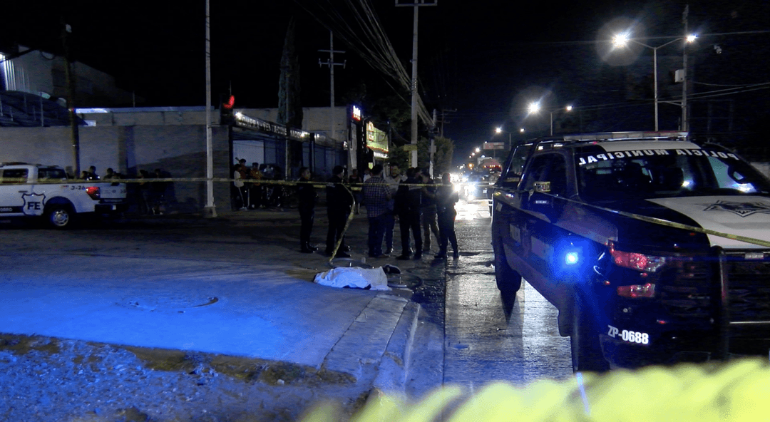 Zapopan: Ciclista muere tras ser atropellada por un tráiler