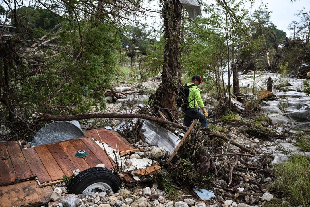 Inundaciones en Texas: Confirman más de 90 muertos, incluyendo 27 niñas