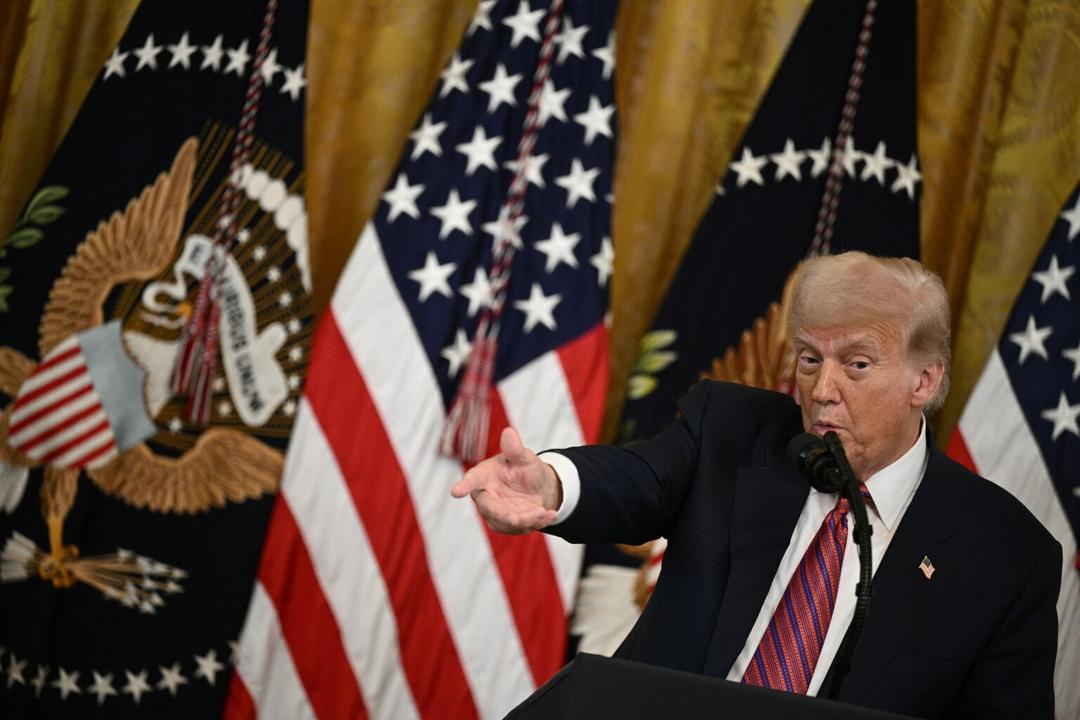 Trump demanda Rupert Murdoch y al The Wall Street Journal por caso Epstein