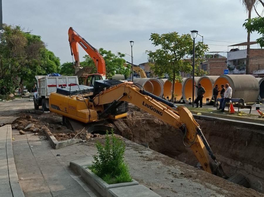 Socavón en Guadalajara: Realizan trabajos de saneamiento y rehabilitación en El Bethel