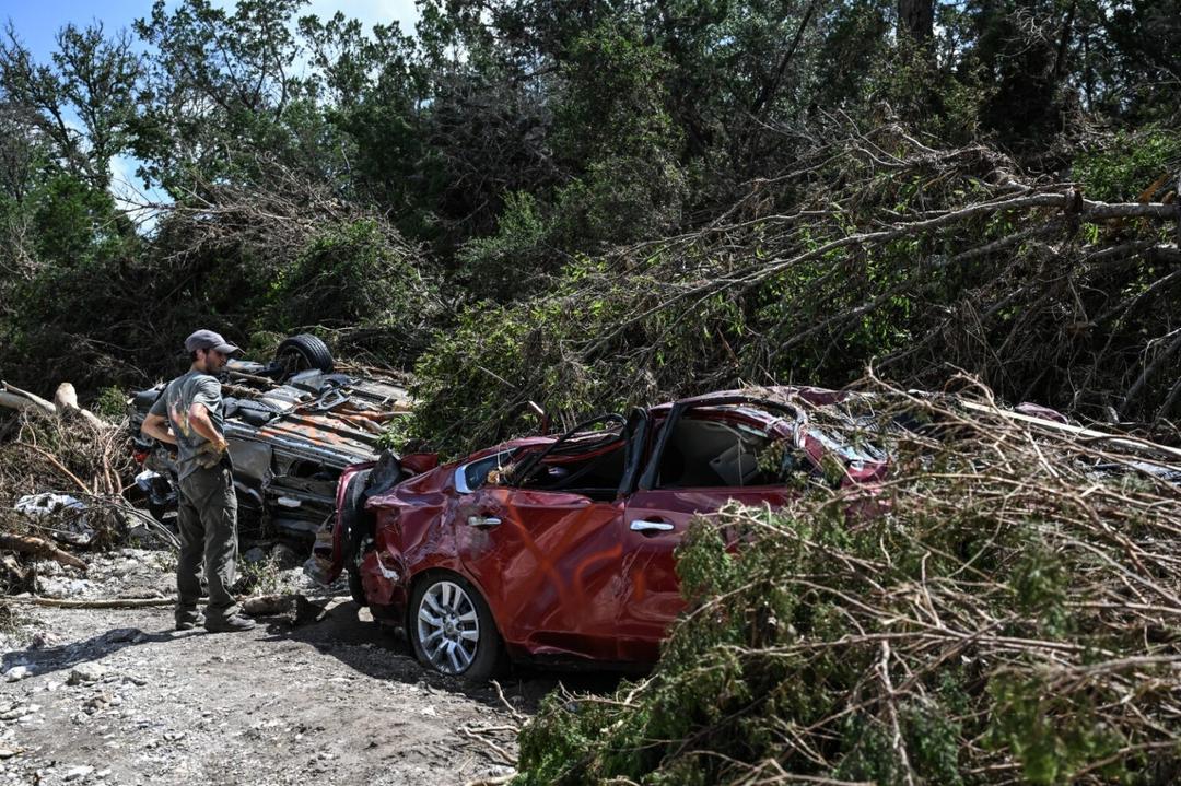 Texas: Buscan a más de 168 desaparecidos por inundaciones