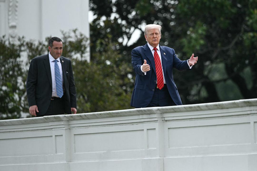 Trump bromea con la idea de poner misiles nucleares en la Casa Blanca