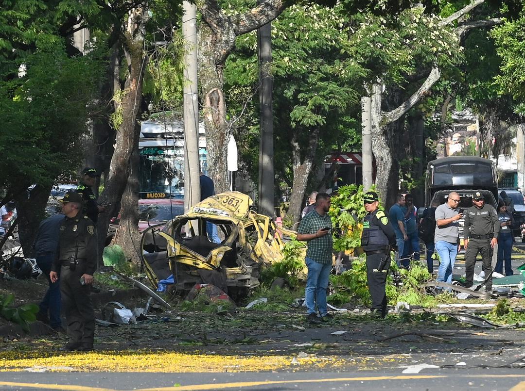 Colombia: Ataque con explosivos contra base aérea deja 5 muertos