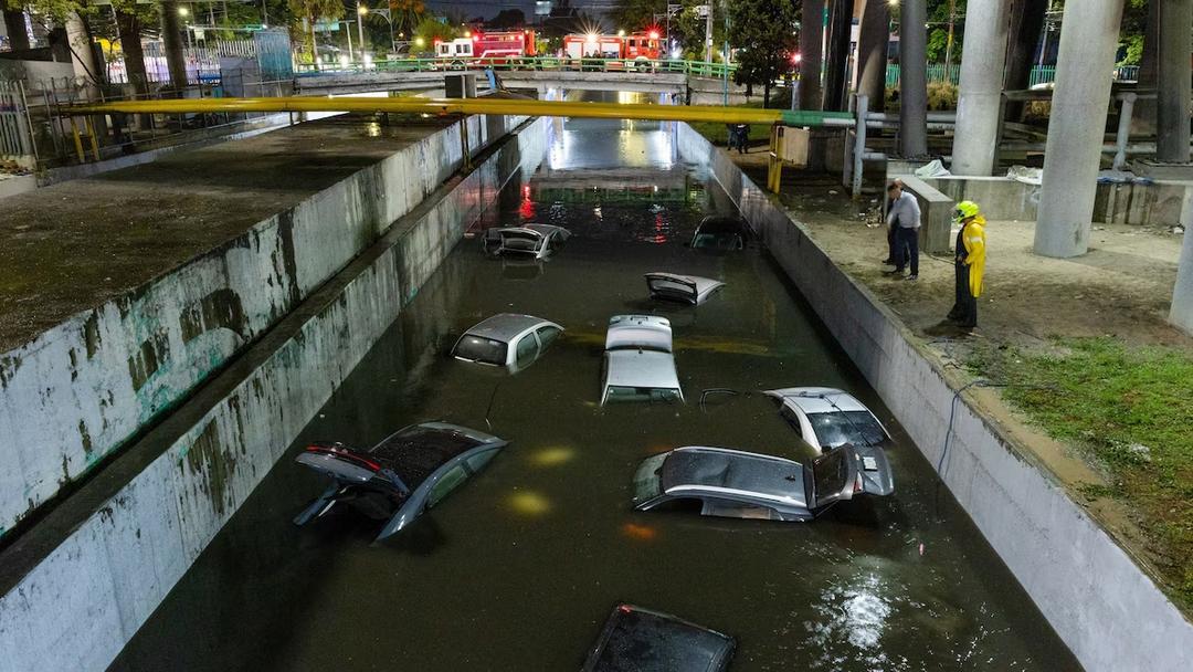 Zócalo de la CDMX registra su lluvia más intensa desde 1952