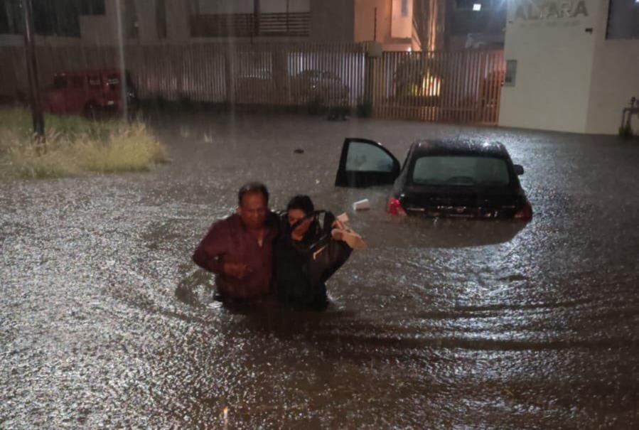 Querétaro: Fuertes lluvias dejan 2 personas muertas