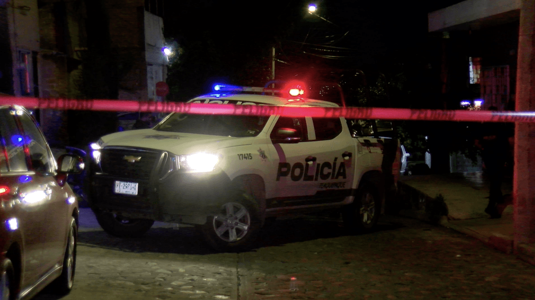 Tlaquepaque: Hallan tres personas muertas y una herida en predio