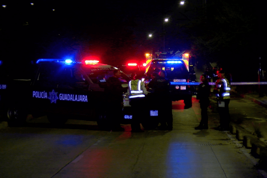 Guadalajara: Localizan a mujer calcinada en un auto