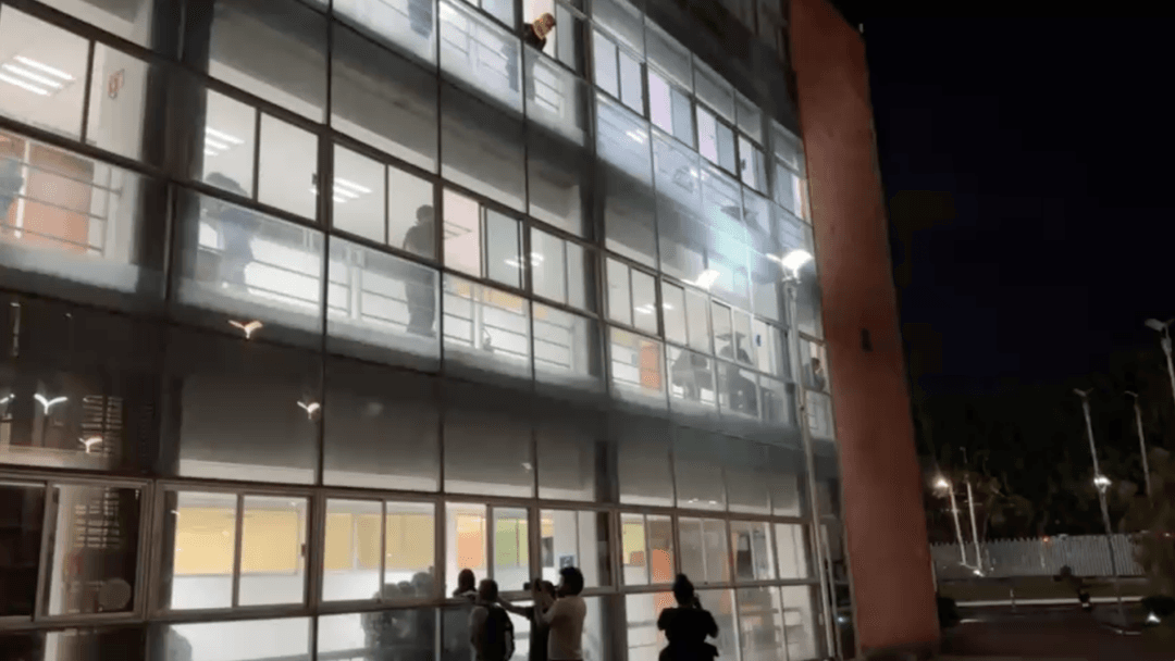 CUCSH: ¡A golpes! Activistas toman plantel contra elecciones