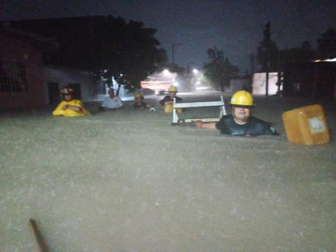 Puerto Vallarta amanece con fuertes inundaciones tras lluvias
