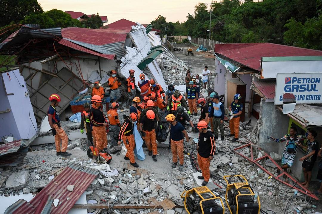 Filipinas: Asciende a 69 muertos tras sismo de 6.9