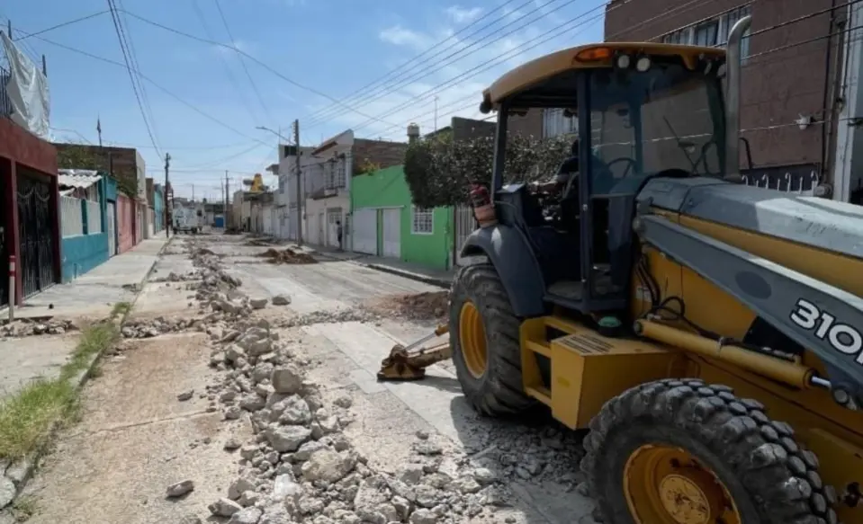 Aguascalientes: Rehabilitan red de agua en colonia España