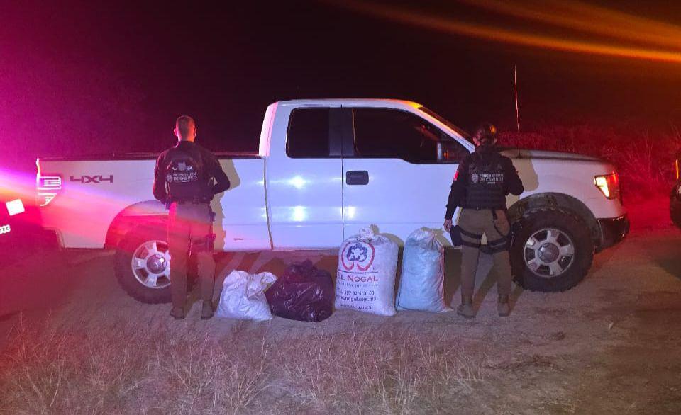 Talpa: Hallan camioneta robada con casi 100 kg de marihuana