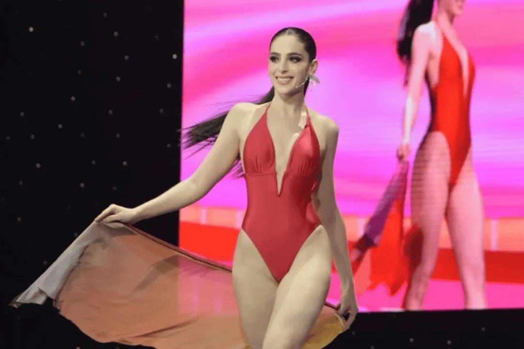 Fátima Bosch sufre lesión en pie; se clavó un cristal