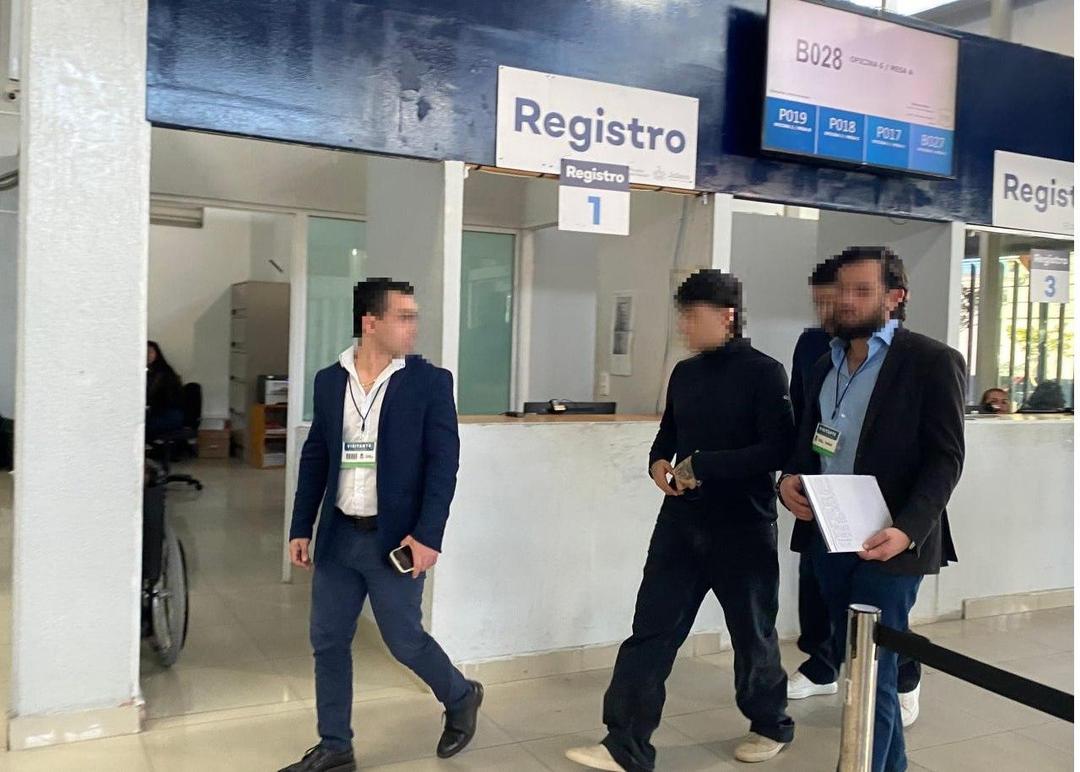 Junior H declara ante la Fiscalía de Jalisco por apología del delito