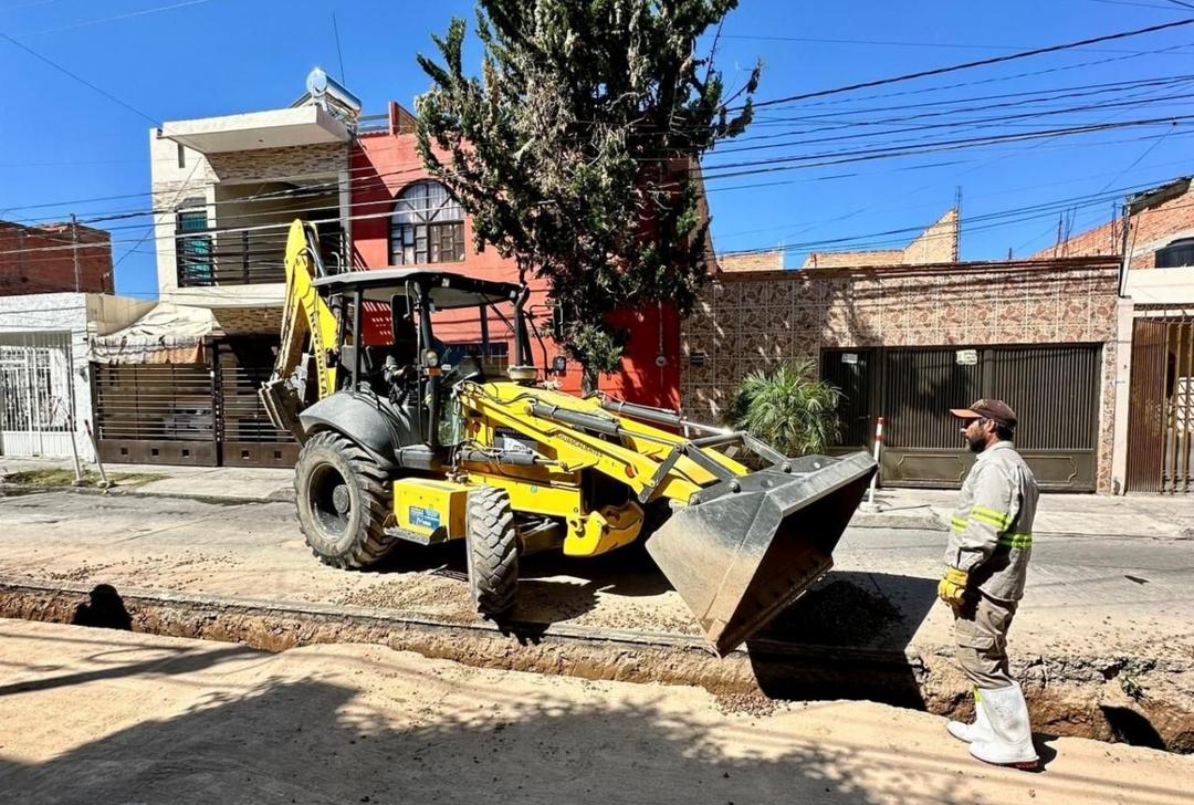 MIAA rehabilita red sanitaria en fraccionamiento José López Portillo