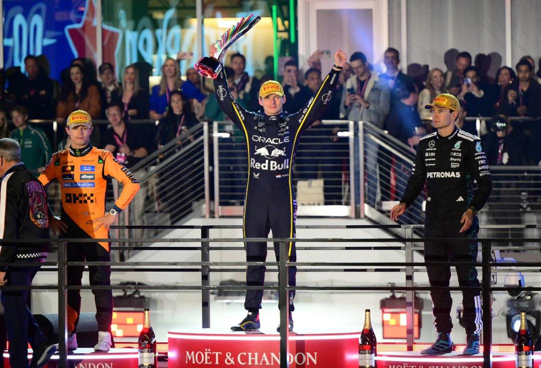 F1: Verstappen gana en Las Vegas tras desclasificación de McLaren´s