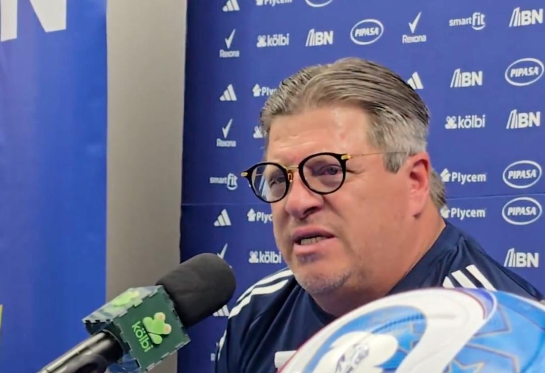 Miguel ‘Piojo’ Herrera defiende a sus jugadores de Costa Rica