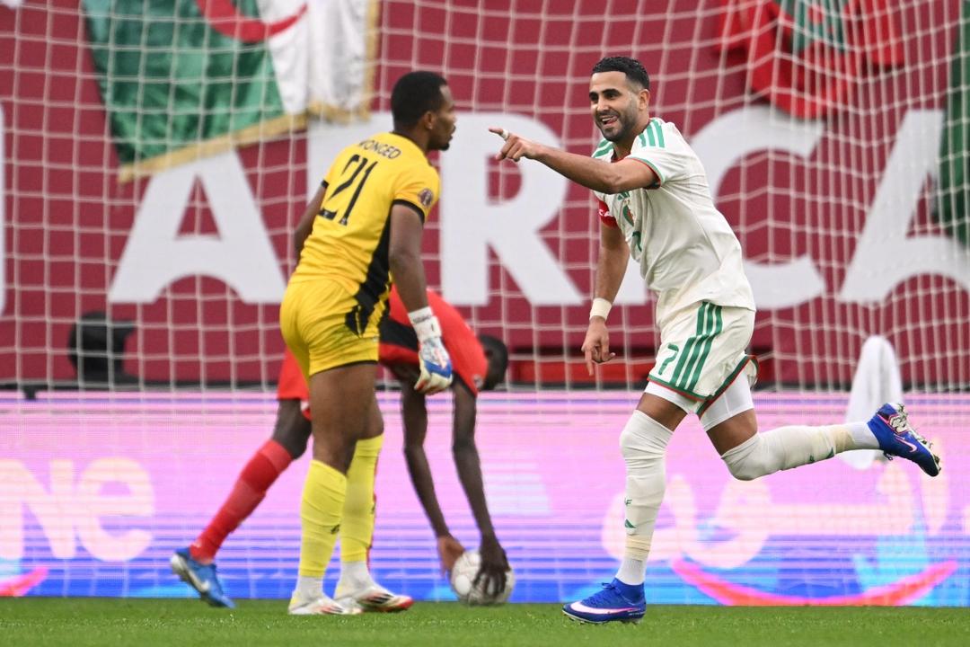 Copa África: Mahrez lidera la victoria de Argelia en debut ante Sudán