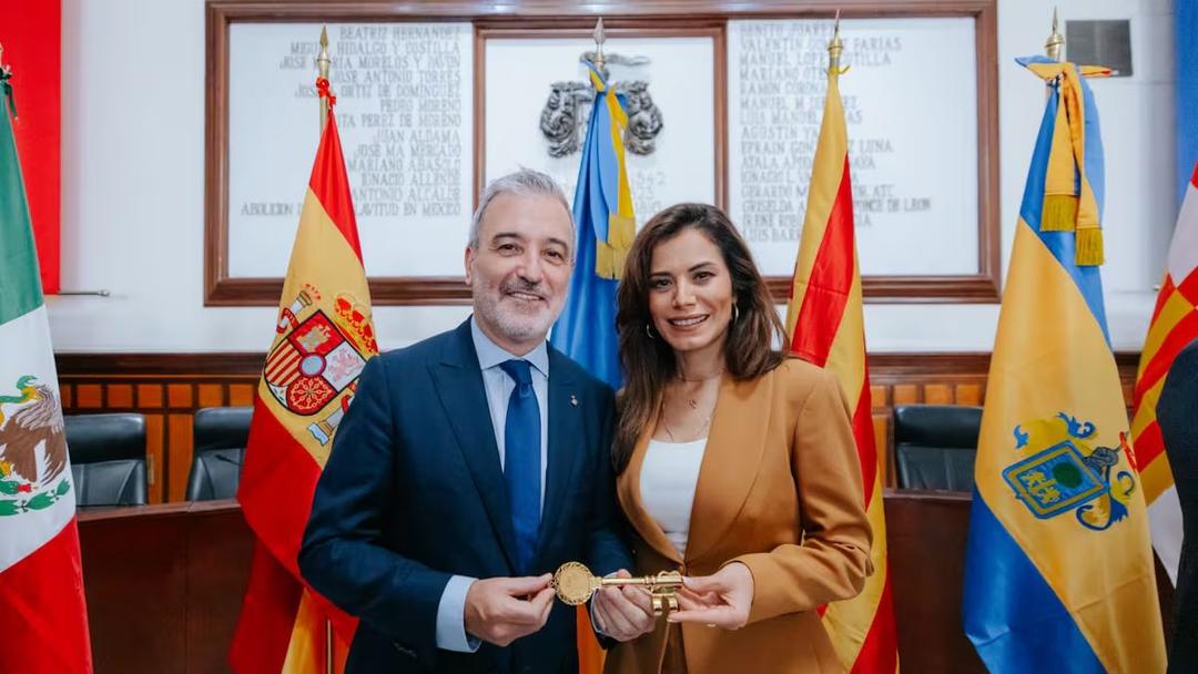 Guadalajara: Entregan llaves de la ciudad al alcalde de Barcelona
