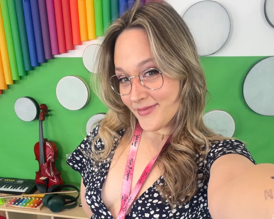 Ether Harmony: Conoce a la maestra sexy de música con OnlyFans