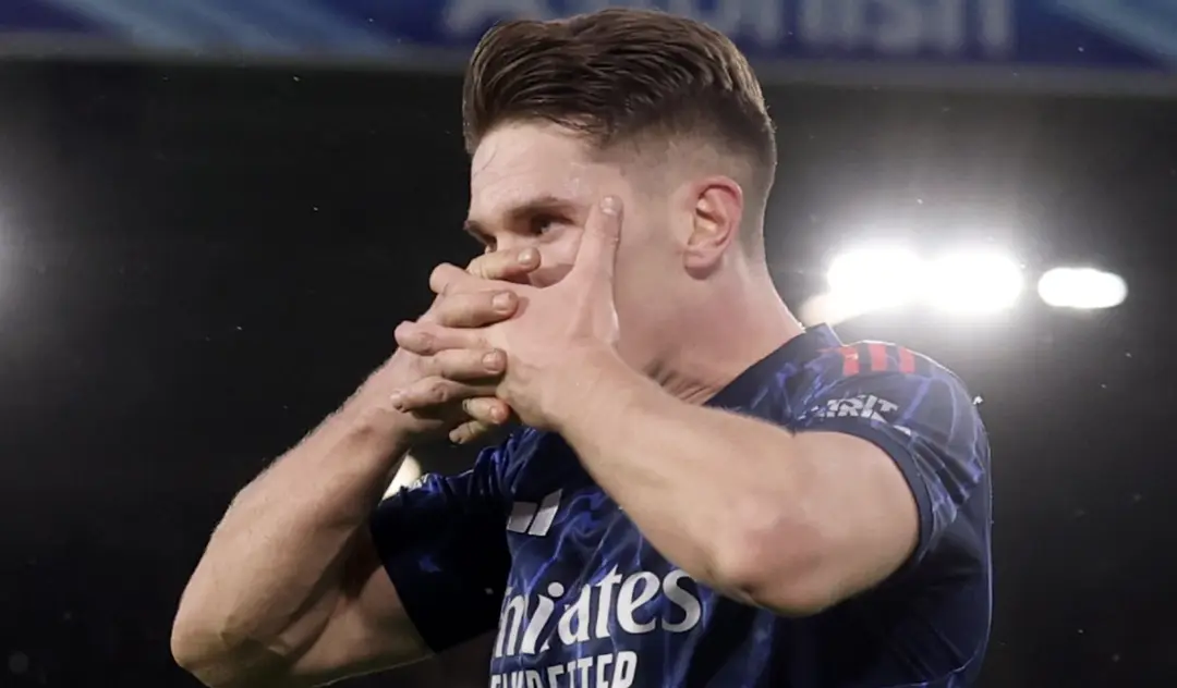 Premier League: Arsenal golea y respira en el liderato