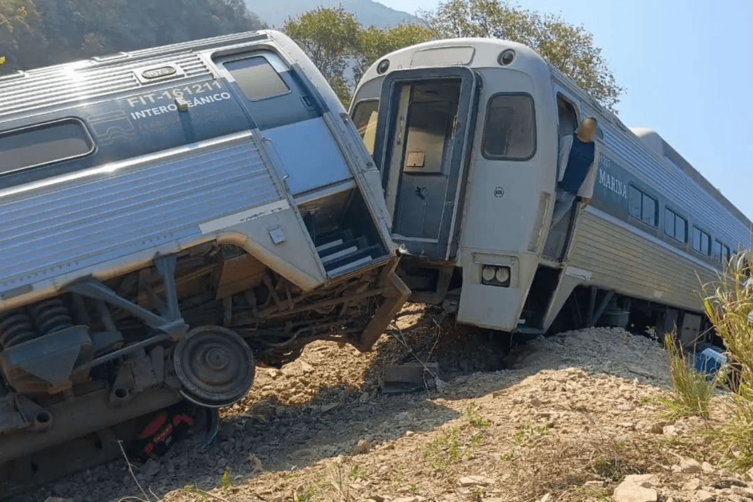 FGR detiene a maquinista del Tren Interoceánico por descarrilamiento en Oaxaca