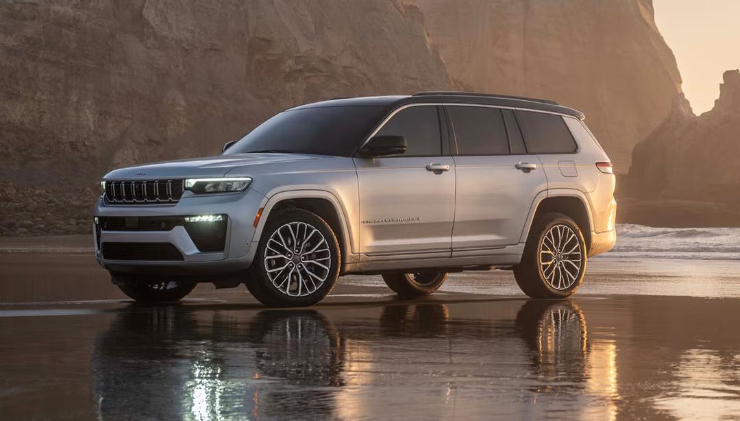 Ministros de la SCJN: Así son sus nuevas camionetas de lujo