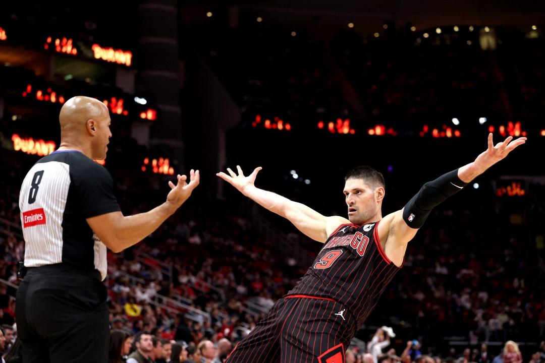 NBA: Vucevic lidera a los Bulls para vencer al Jazz de Utah