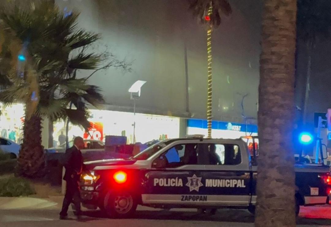 Plaza Galerías: Reportan intento de robo; hay un detenido