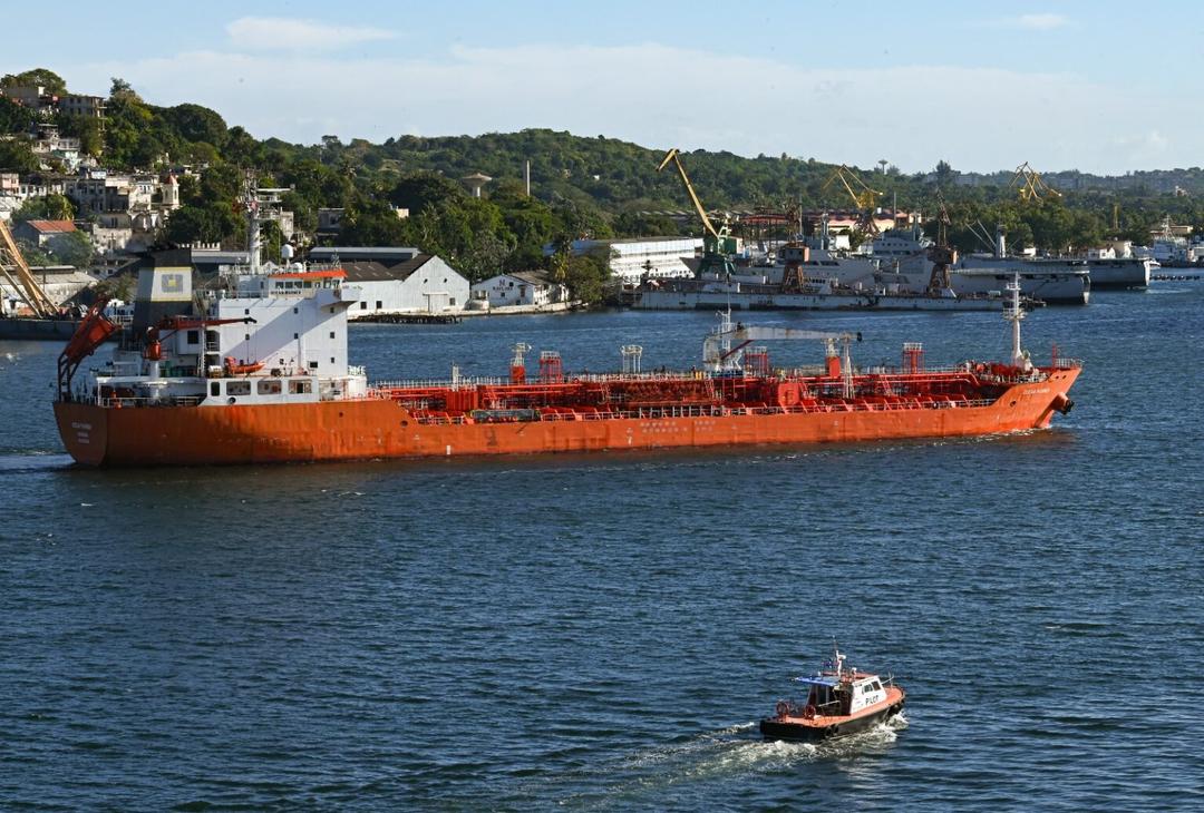 México sigue dotando de petróleo a Cuba tras caída de Maduro