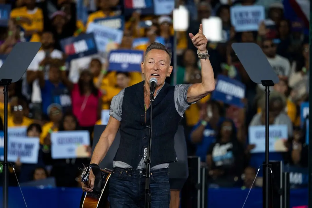 Bruce Springsteen lanza mordaz canción contra Donald Trump