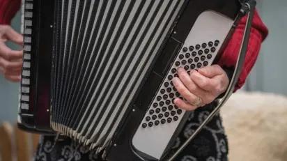 Jalisco sancionará la apología del delito en espectáculos