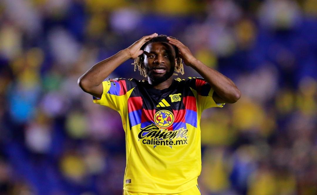 Saint-Maximin deja de ser jugador del América; llega Veiga