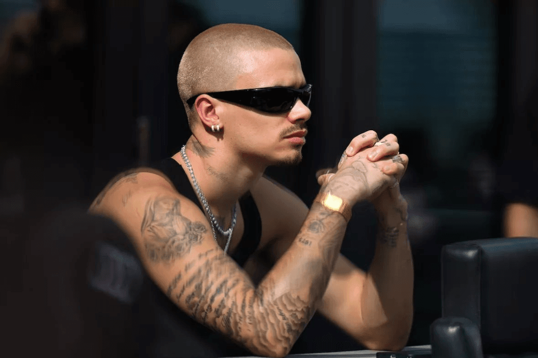 Romeo Beckham lanza línea de moda