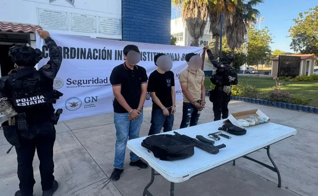 Culiacán: Detienen a cuatro hombres por robo, armas y drogas