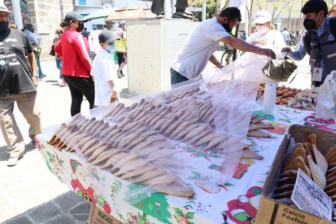 Seaman Santa 2026: Autorizan la instalación de 258 puestos de empanadas y artículos religiosos en Guadalajara