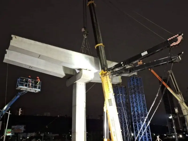 Monterrey: Colapsa estructura en la obra de la Línea 4