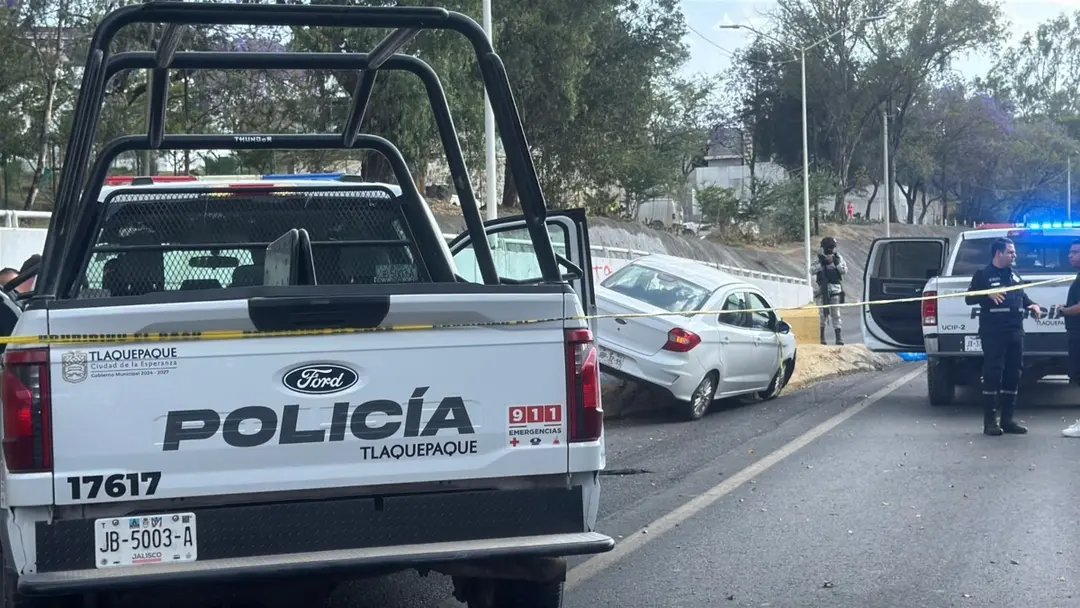 Carretera a Chapala: Conductor fallece por aparente infarto