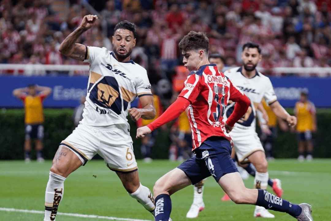 Chivas empata en el último minuto y asegura su boleto a Liguilla