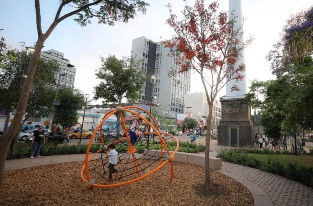 Plaza de la República: Reinauguran tras 8 meses de renovación