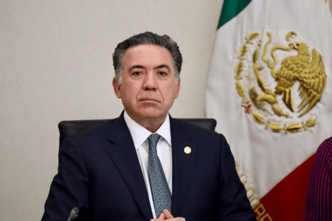 Enrique Inzunza pedirá licencia y no estará en periodo extraordinario del Senado