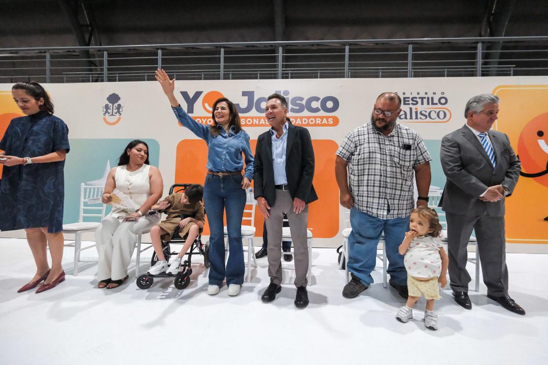 Yo Jalisco para Personas Cuidadoras: entregan apoyos del programa estatal