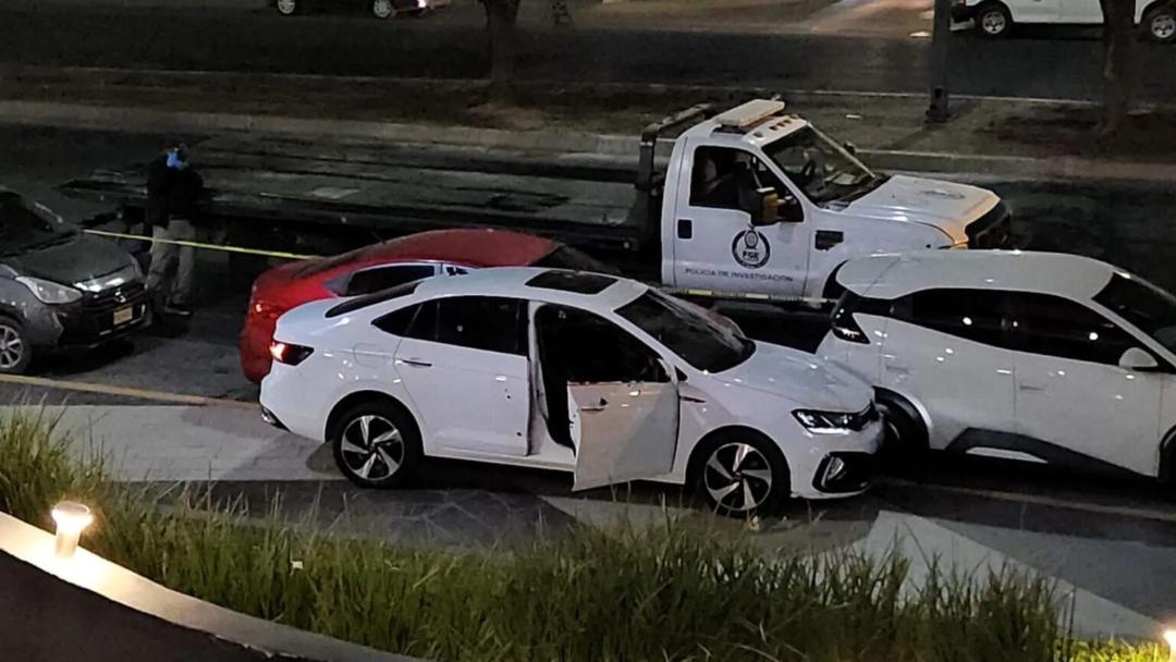 Culiacán: Enfrentamiento al interior de plaza deja muertos